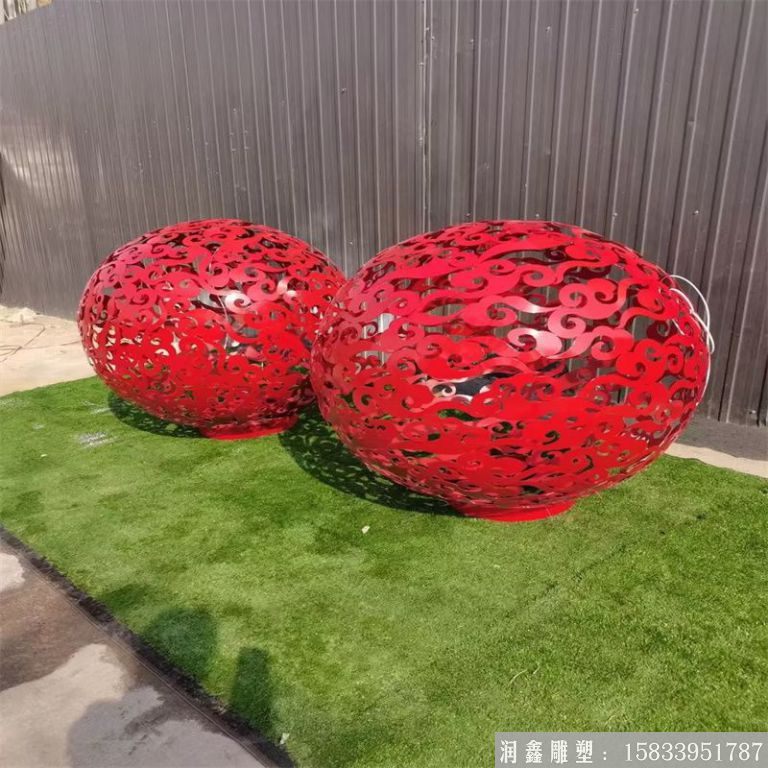 不銹鋼鏤空球雕塑，發(fā)光球體雕塑廠家